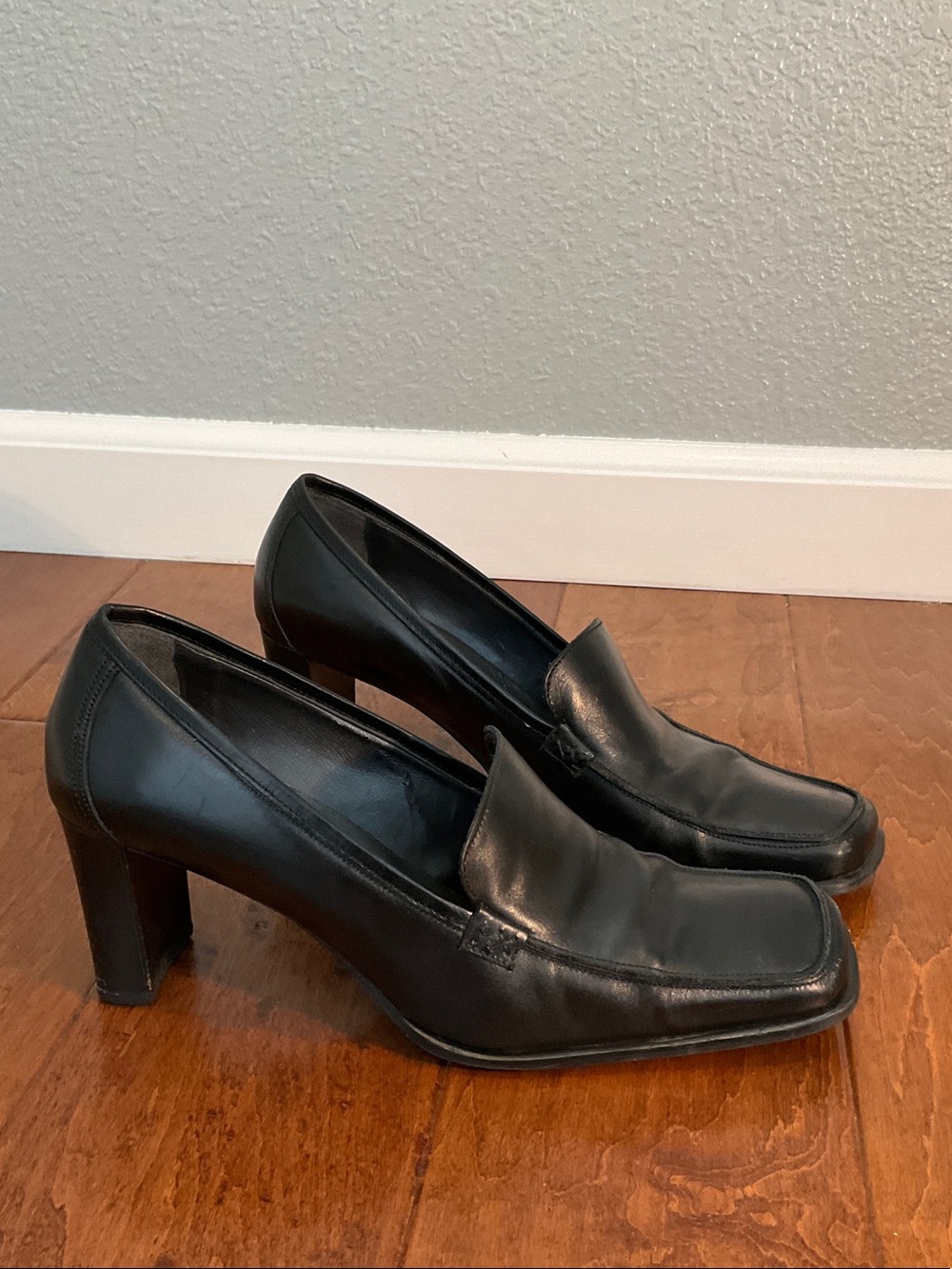Women's Black Italian Leather Block Heel Loafers